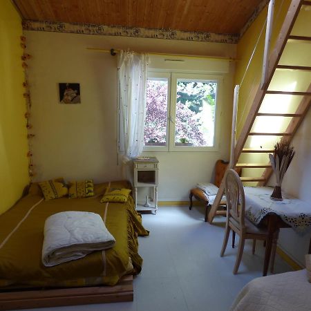 Royères-Saint-LéonardBeau Site Guimauve Et Vieilles Dentelles住宿加早餐旅馆 外观 照片