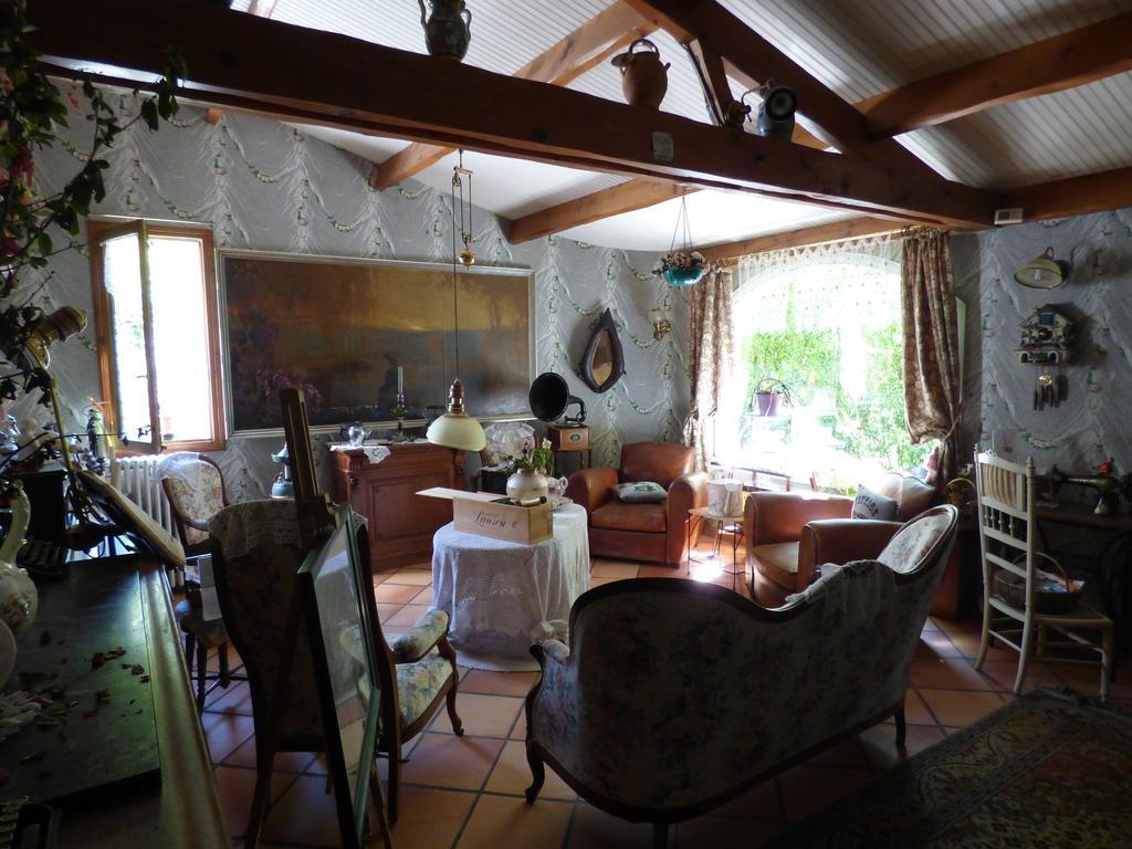Royères-Saint-LéonardBeau Site Guimauve Et Vieilles Dentelles住宿加早餐旅馆 外观 照片